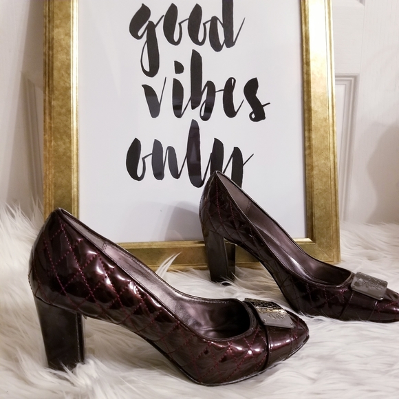 Anne Klein quilted patent leather Akneely shoes - Picture 2 of 8